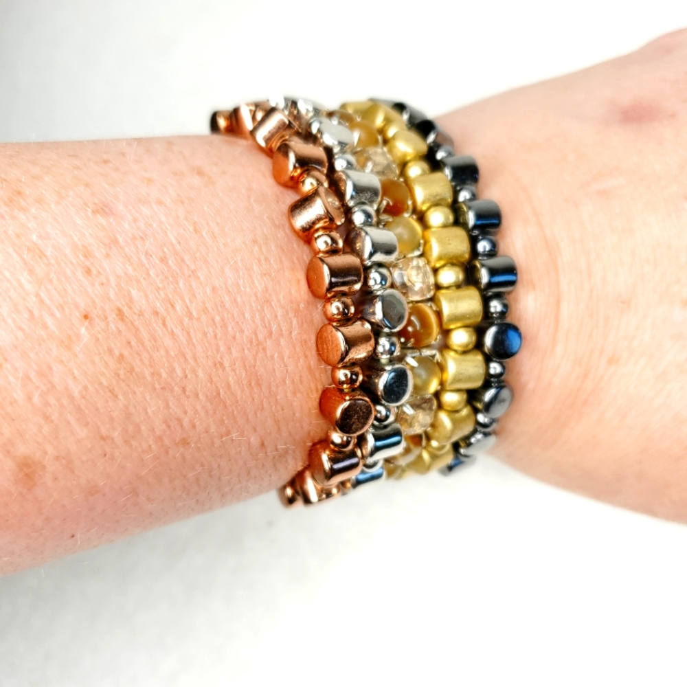 Set of Five Elastic Beaded Bracelets - Picture 4 of 8